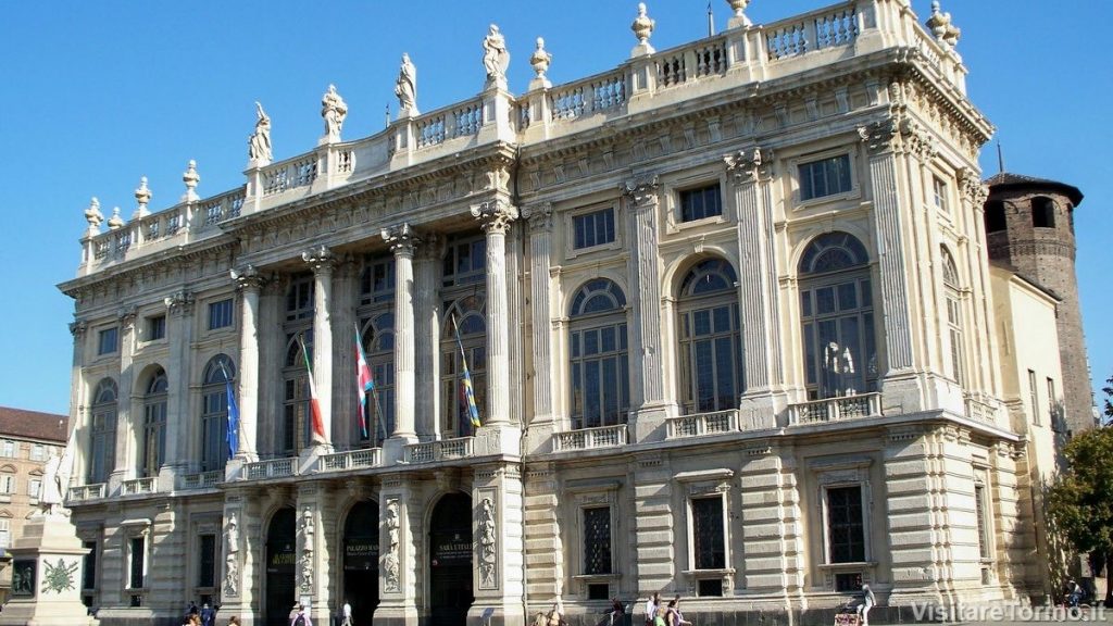 Facciata di Palazzo Madama (Torino)