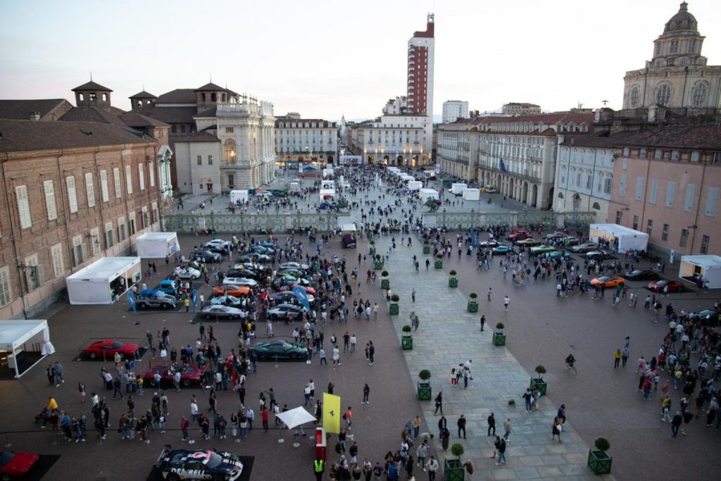 Salone dell'Auto di Torino 2025: brand e modelli di auto esposti in Piazza Castello e Piazzetta Reale